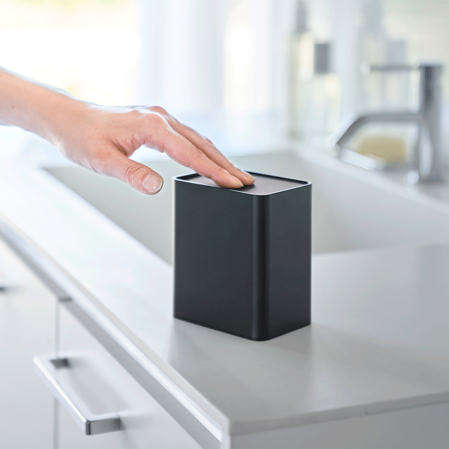 Push-Top Cotton Swab Canister