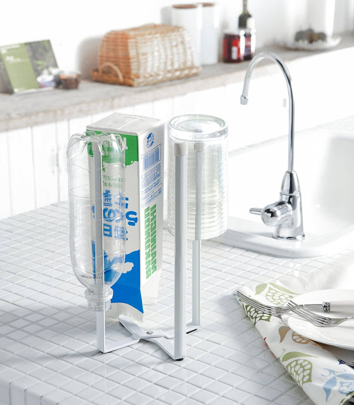 Minimalist Collapsible Bottle & Glass Drying Rack