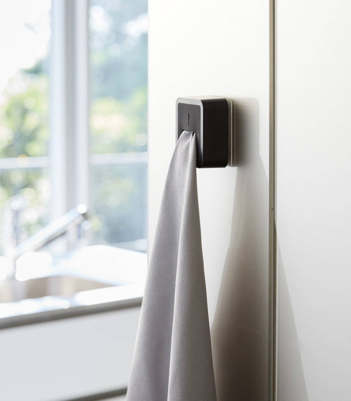 Traceless Adhesive Hand Towel Holder - Matte Black