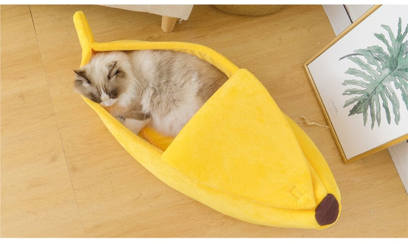 Cozy Peel-Back Banana Pet Bed