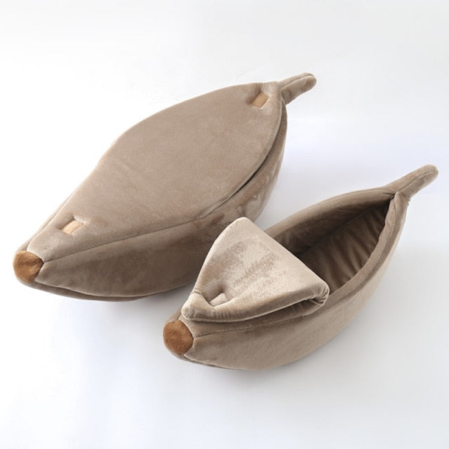 Cozy Peel-Back Banana Pet Bed